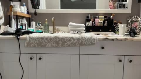 VelvetBarbie online show from April 6, 2026, 3:02 pm