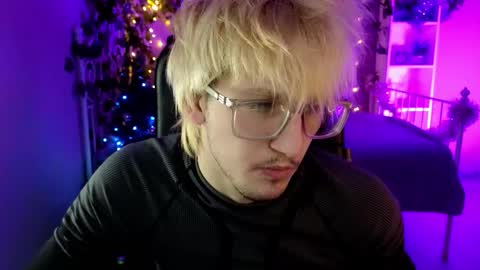 Snapshot of velvetbite chatting on January 9, 2026, 10:18 am velvetbite online show from January 9, 2026, 10:18 am