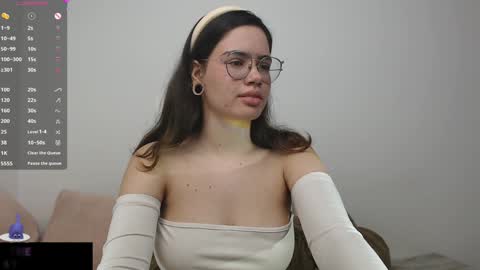 Snapshot of velvetcrystal chatting on December 26, 2024, 3:59 am Crystal PVT OPEN online show from December 26, 2024, 3:59 am