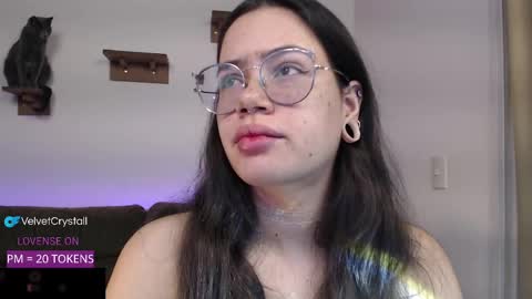 Snapshot of velvetcrystal chatting on September 26, 2025, 3:54 am Crystal PVT OPEN online show from September 26, 2025, 3:54 am
