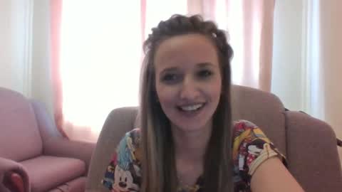 Snapshot of velvetintuition chatting on May 8, 2026, 11:26 am velvetintuition online show from May 8, 2026, 11:26 am