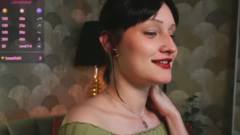 Snapshot of velvetlily_ chatting on May 16, 2026, 9:13 pm Lily online show from May 16, 2026, 9:13 pm