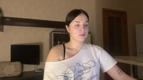 velvetnote online show from October 12, 2025, 3:22 pm