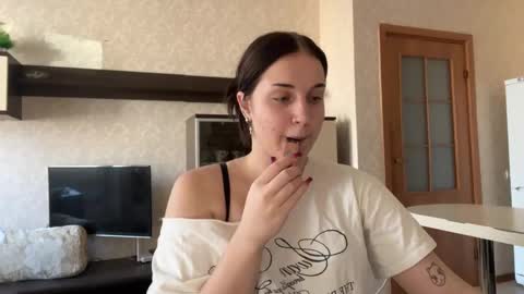 velvetnote online show from October 17, 2025, 12:08 pm