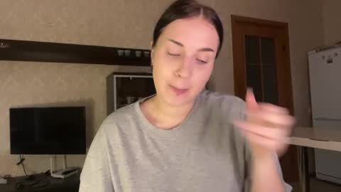 velvetnote online show from November 5, 2025, 1:11 pm