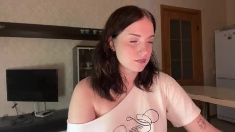 velvetnote online show from November 6, 2025, 1:45 pm