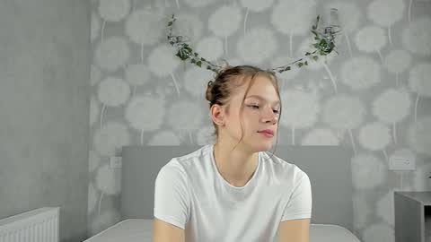 Kelly online show from November 18, 2025, 8:30 am