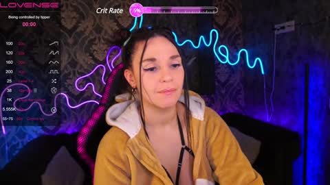 Snapshot of velvetsky_ chatting on December 7, 2024, 6:04 pm Stella online show from December 7, 2024, 6:04 pm