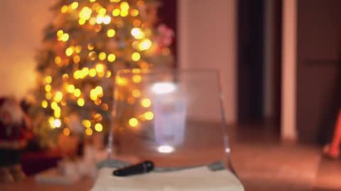 Adalline online show from December 10, 2024, 1:44 pm