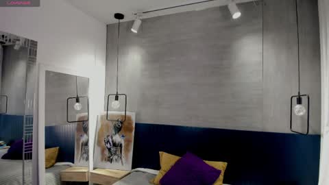 velvettease_ online show from April 15, 2026, 12:56 pm