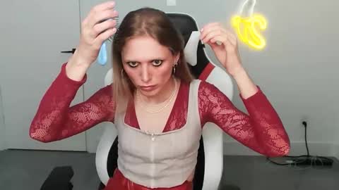 VelvetTGirl online show from February 9, 2026, 8:35 pm