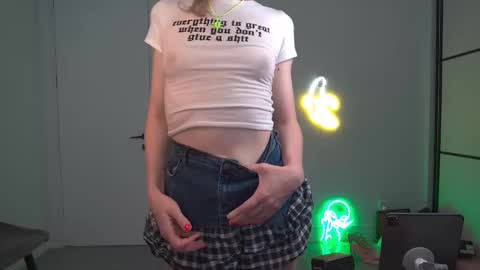 VelvetTGirl online show from March 12, 2026, 6:03 pm