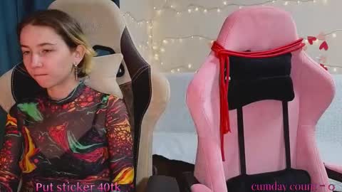 Snapshot of velvetvalkyries chatting on October 26, 2025, 3:07 pm CLEOshort hair TIna long hair online show from October 26, 2025, 3:07 pm