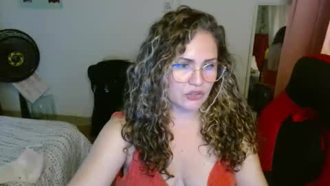 Snapshot of venecasexy44 chatting on October 4, 2025, 12:19 am venecasexy44 online show from October 4, 2025, 12:19 am