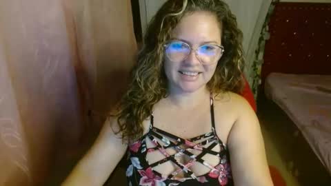 Snapshot of venecasexy44 chatting on November 15, 2025, 9:28 am venecasexy44 online show from November 15, 2025, 9:28 am