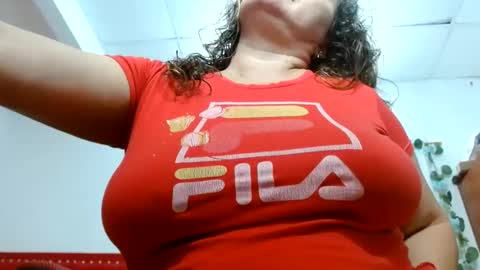venecasexy44 online show from May 20, 2026, 10:43 am
