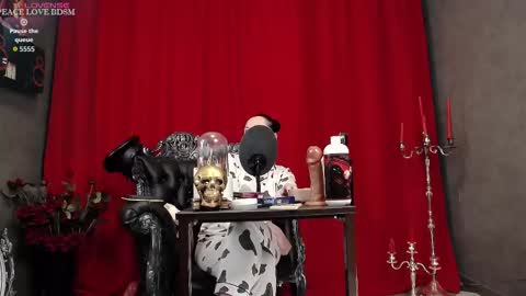 MISTRESS online show from November 29, 2025, 2:53 pm