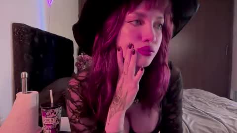 Snapshot of venicebtch666 chatting on October 17, 2025, 1:03 pm Lanna   online show from October 17, 2025, 1:03 pm