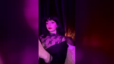 venom_goddess online show from March 7, 2026, 9:56 pm