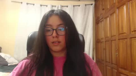 Snapshot of venus_cat_ chatting on May 27, 2026, 6:10 am Venus online show from May 27, 2026, 6:10 am