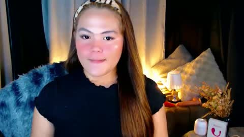Snapshot of venus_colly chatting on November 13, 2025, 3:33 pm I am Colly Your mystery girl online show from November 13, 2025, 3:33 pm