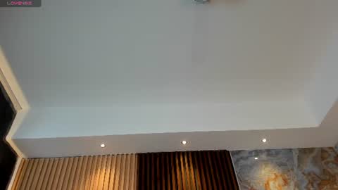 Snapshot of venus_cooperr chatting on June 12, 2026, 11:42 am Venus Cooperr online show from June 12, 2026, 11:42 am