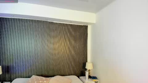 Snapshot of venus_cooperr chatting on July 2, 2026, 11:27 am Venus Cooperr online show from July 2, 2026, 11:27 am