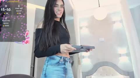 VENUS online show from February 12, 2025, 12:01 pm