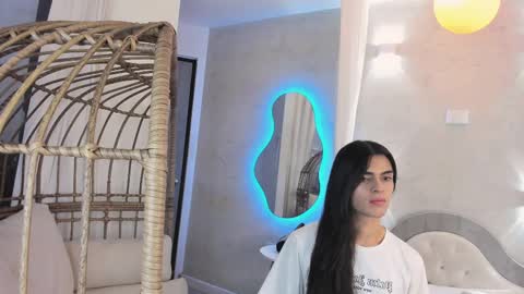 VENUS online show from February 18, 2025, 11:44 am