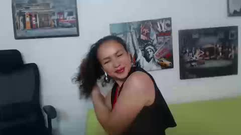 venus_lov online show from September 24, 2025, 2:09 pm