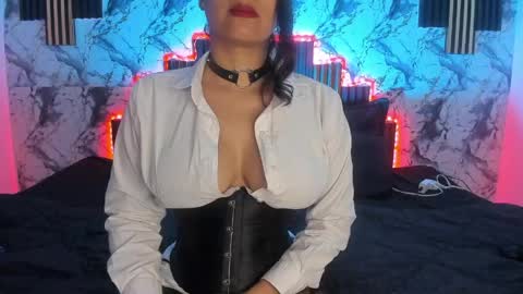 Venus Marquesa online show from April 14, 2026, 2:39 am