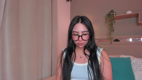 Snapshot of venus_reid chatting on February 20, 2025, 9:33 am venus_reid online show from February 20, 2025, 9:33 am