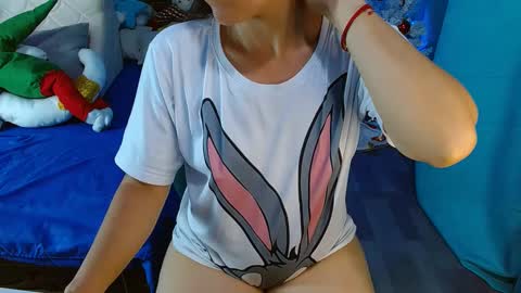 Catalina online show from December 5, 2024, 1:03 am