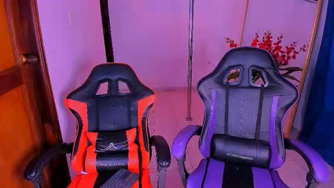 Snapshot of venus_velvet chatting on October 4, 2025, 7:17 am venus_velvet online show from October 4, 2025, 7:17 am