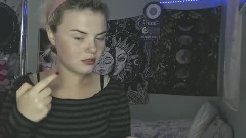 Miss Venus online show from November 7, 2025, 2:06 pm