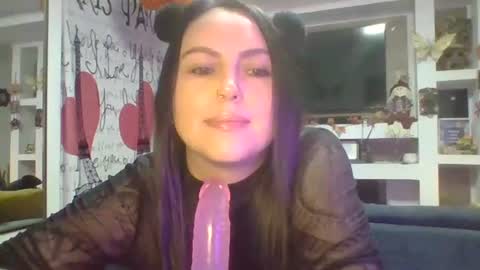 Snapshot of venusina07 chatting on October 30, 2025, 8:16 am VENUSINA07 online show from October 30, 2025, 8:16 am