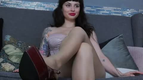 venusinylons online show from June 30, 2026, 6:20 pm