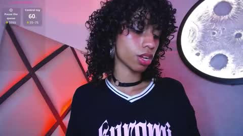 venuss_03 online show from January 10, 2026, 4:36 am