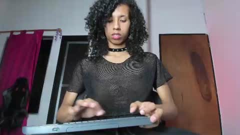 Snapshot of venuss_03 chatting on July 12, 2026, 4:03 am venuss_03 online show from July 12, 2026, 4:03 am