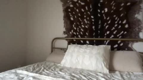 venustheflytrap online show from November 21, 2025, 8:29 pm