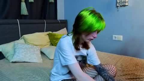 Snapshot of veolatownson chatting on October 8, 2025, 8:28 pm Erica online show from October 8, 2025, 8:28 pm