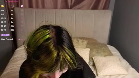 Snapshot of veolatownson chatting on October 30, 2025, 8:09 pm Erica online show from October 30, 2025, 8:09 pm