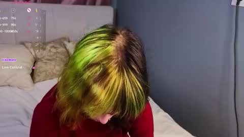 Snapshot of veolatownson chatting on November 13, 2025, 8:08 pm Erica online show from November 13, 2025, 8:08 pm