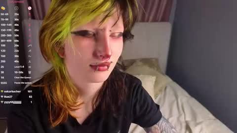 Snapshot of veolatownson chatting on November 22, 2025, 8:19 pm Erica online show from November 22, 2025, 8:19 pm