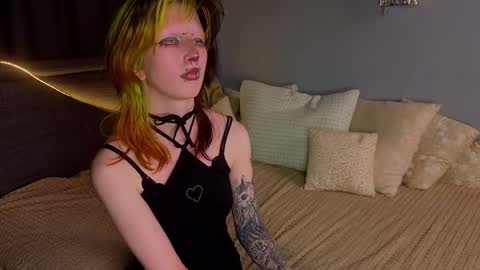 Snapshot of veolatownson chatting on November 25, 2025, 8:09 pm Erica online show from November 25, 2025, 8:09 pm