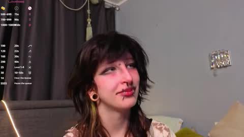 Snapshot of veolatownson chatting on December 16, 2025, 8:14 pm Erica online show from December 16, 2025, 8:14 pm