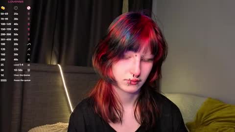 Snapshot of veolatownson chatting on December 19, 2025, 8:16 pm Erica online show from December 19, 2025, 8:16 pm