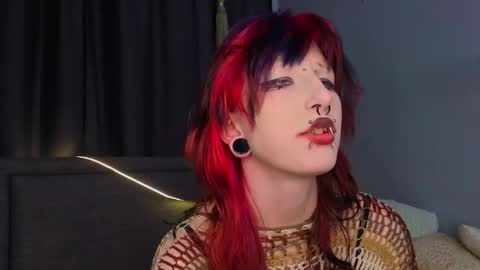 Snapshot of veolatownson chatting on January 7, 2026, 8:22 pm Erica online show from January 7, 2026, 8:22 pm