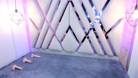 Domelipa  online show from December 3, 2024, 6:38 pm