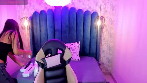 Domelipa  online show from February 7, 2026, 12:20 pm